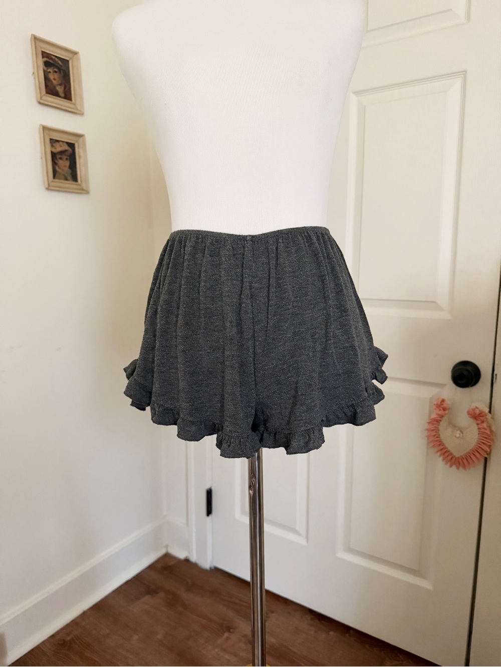 Brandy Melville Charcoal Grey Vodi Ruffle Flutter Shorts - XS